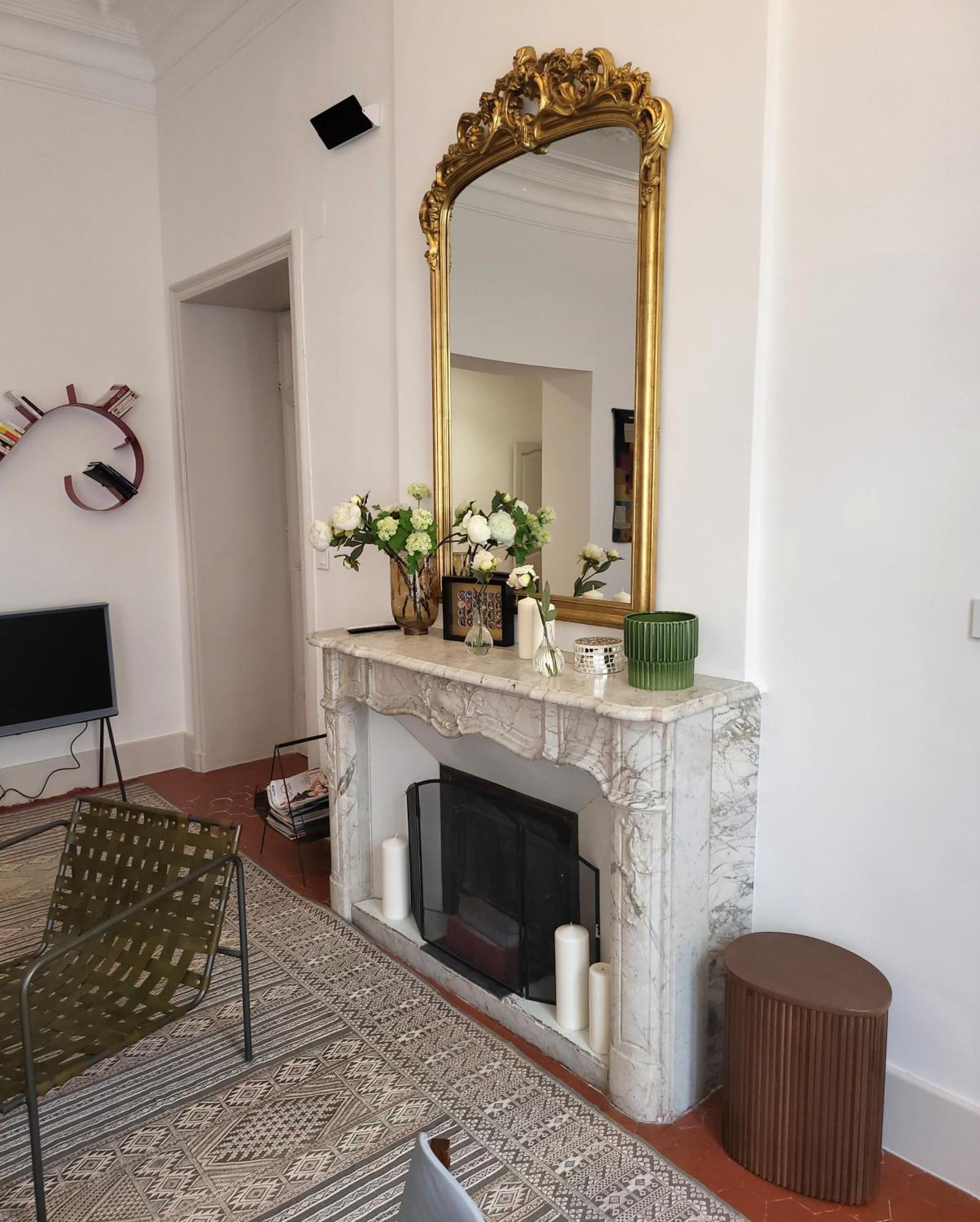 Le Palais 10, Superbe D'exception Authentique Centre Historique Apartment *